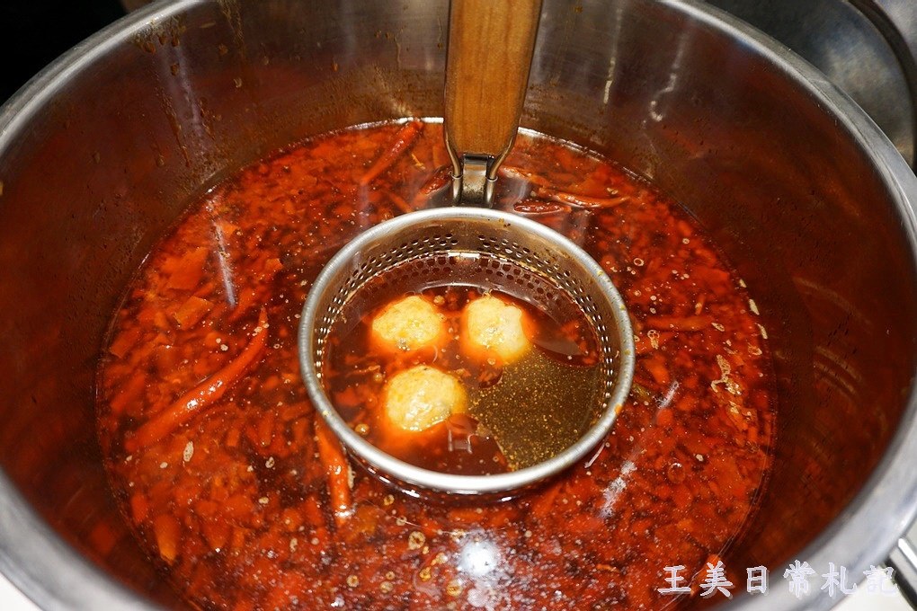 新竹美食-好吃的滷味在熊寶|麻辣滷味|老東家麻辣鍋底|巨城限定 - 第18張圖 新竹美食-好吃的滷味在熊寶|麻辣滷味|老東家麻辣鍋底|巨城限定