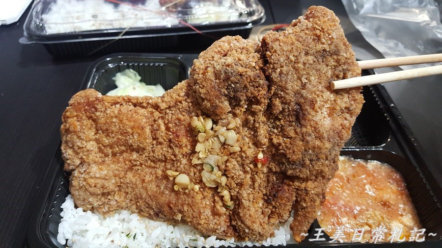 新竹美食-小東門防疫美食|期間限定送口罩|避風塘大雞腿|避風塘功夫雞排|佛心價格皆附湯品|可自取外帶或外送|店家地址營業時間電話 - 第14張圖 新竹美食-小東門防疫美食|期間限定送口罩|避風塘大雞腿|避風塘功夫雞排|佛心價格皆附湯品|可自取外帶或外送|店家地址營業時間電話