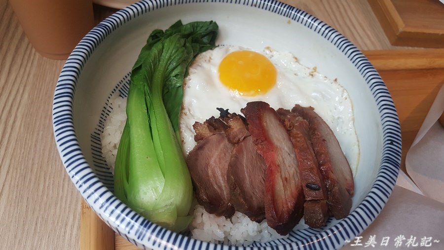 新竹美食-貨櫃屋網美風打卡拍照新景點|享噹初複合式雲廚房|台式港式美食匯集地|店家地址營業時間電話