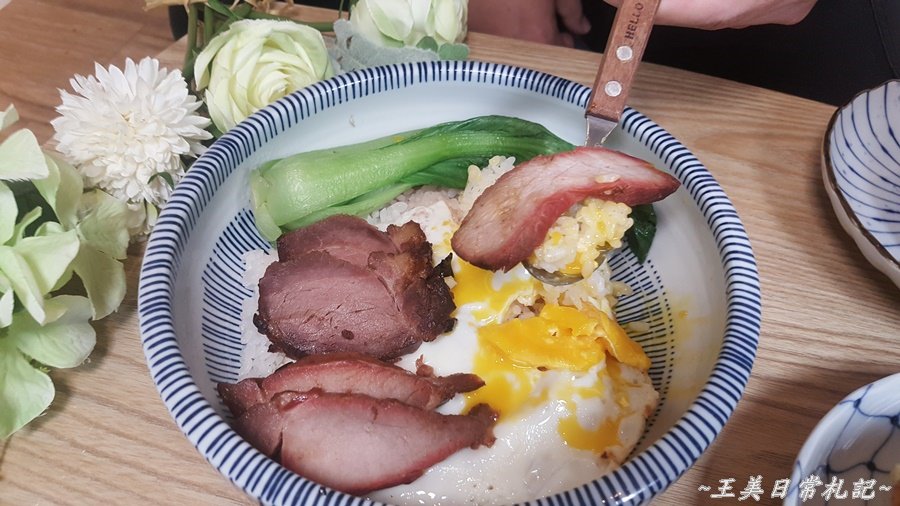 新竹美食-貨櫃屋網美風打卡拍照新景點|享噹初複合式雲廚房|台式港式美食匯集地|店家地址營業時間電話