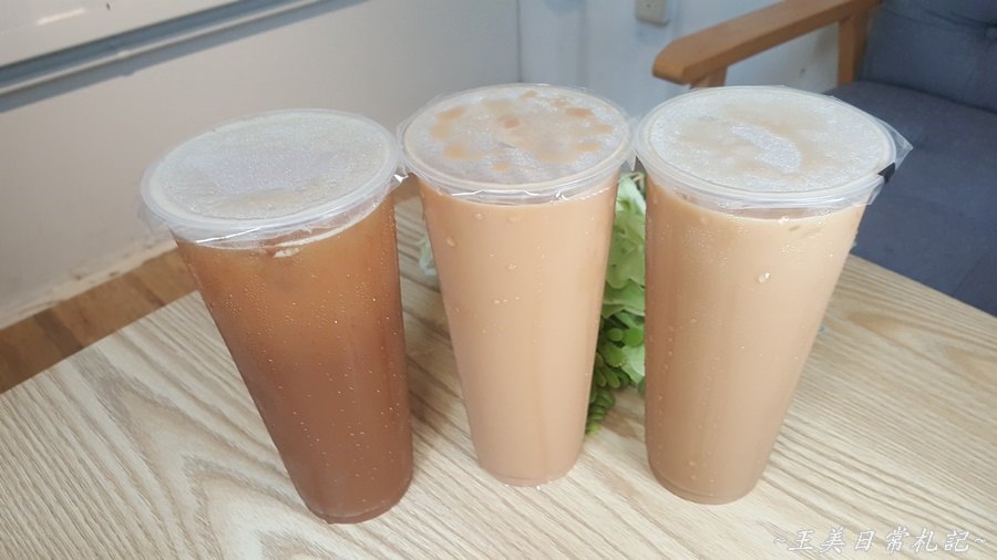 新竹美食-貨櫃屋網美風打卡拍照新景點|享噹初複合式雲廚房|台式港式美食匯集地|店家地址營業時間電話