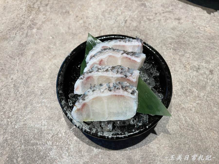 新竹美食-795究極鍋物|日本A5和牛頂級紐約客|龍蝦鍋|青蟳鍋|頂級食材|新鮮海鮮料理|店家地址營業時間電話 - 第52張圖 新竹美食-795究極鍋物|日本A5和牛頂級紐約客|龍蝦鍋|青蟳鍋|頂級食材|新鮮海鮮料理|店家地址營業時間電話