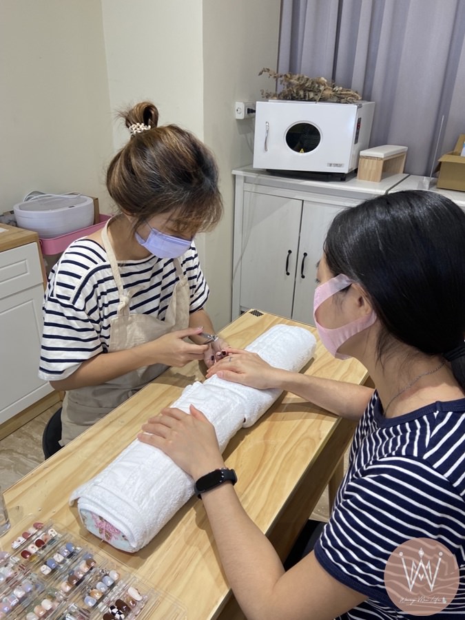 初日美甲專業本 – 〈凝膠美甲〉竹北風格美甲|推薦卸甲|專業修甲|文青美甲|營業時間電話地址 - 第17張圖 初日美甲專業本 – 〈凝膠美甲〉竹北風格美甲|推薦卸甲|專業修甲|文青美甲|營業時間電話地址