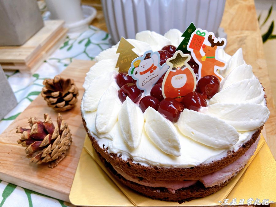 新竹美食-晚安點心坊聖誕甜點|潘尼朵妮|手工餅乾|甜而不膩的聖誕蛋糕|店家地址營業時間電話 - 第11張圖 新竹美食-晚安點心坊聖誕甜點|潘尼朵妮|手工餅乾|甜而不膩的聖誕蛋糕|店家地址營業時間電話