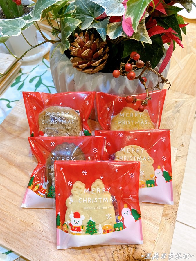 新竹美食-晚安點心坊聖誕甜點|潘尼朵妮|手工餅乾|甜而不膩的聖誕蛋糕|店家地址營業時間電話 - 第19張圖 新竹美食-晚安點心坊聖誕甜點|潘尼朵妮|手工餅乾|甜而不膩的聖誕蛋糕|店家地址營業時間電話