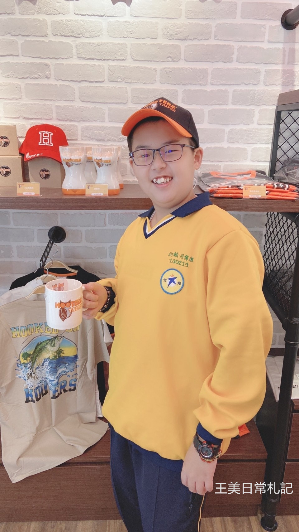 HOOTERS竹北店|美式餐廳|呼拉圈女郎|聚餐首選|親子遊憩空間|店家地址營業時間電話 - 第7張圖 HOOTERS竹北店|美式餐廳|呼拉圈女郎|聚餐首選|親子遊憩空間|店家地址營業時間電話