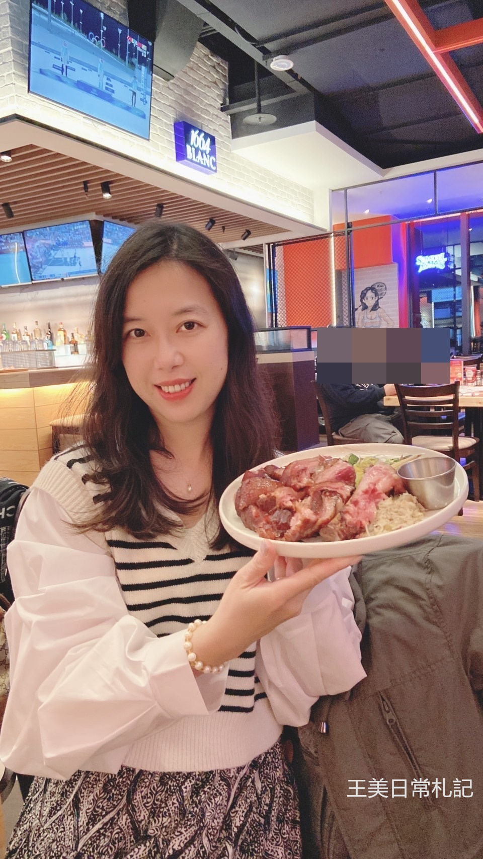 HOOTERS竹北店|美式餐廳|呼拉圈女郎|聚餐首選|親子遊憩空間|店家地址營業時間電話 - 第60張圖 HOOTERS竹北店|美式餐廳|呼拉圈女郎|聚餐首選|親子遊憩空間|店家地址營業時間電話