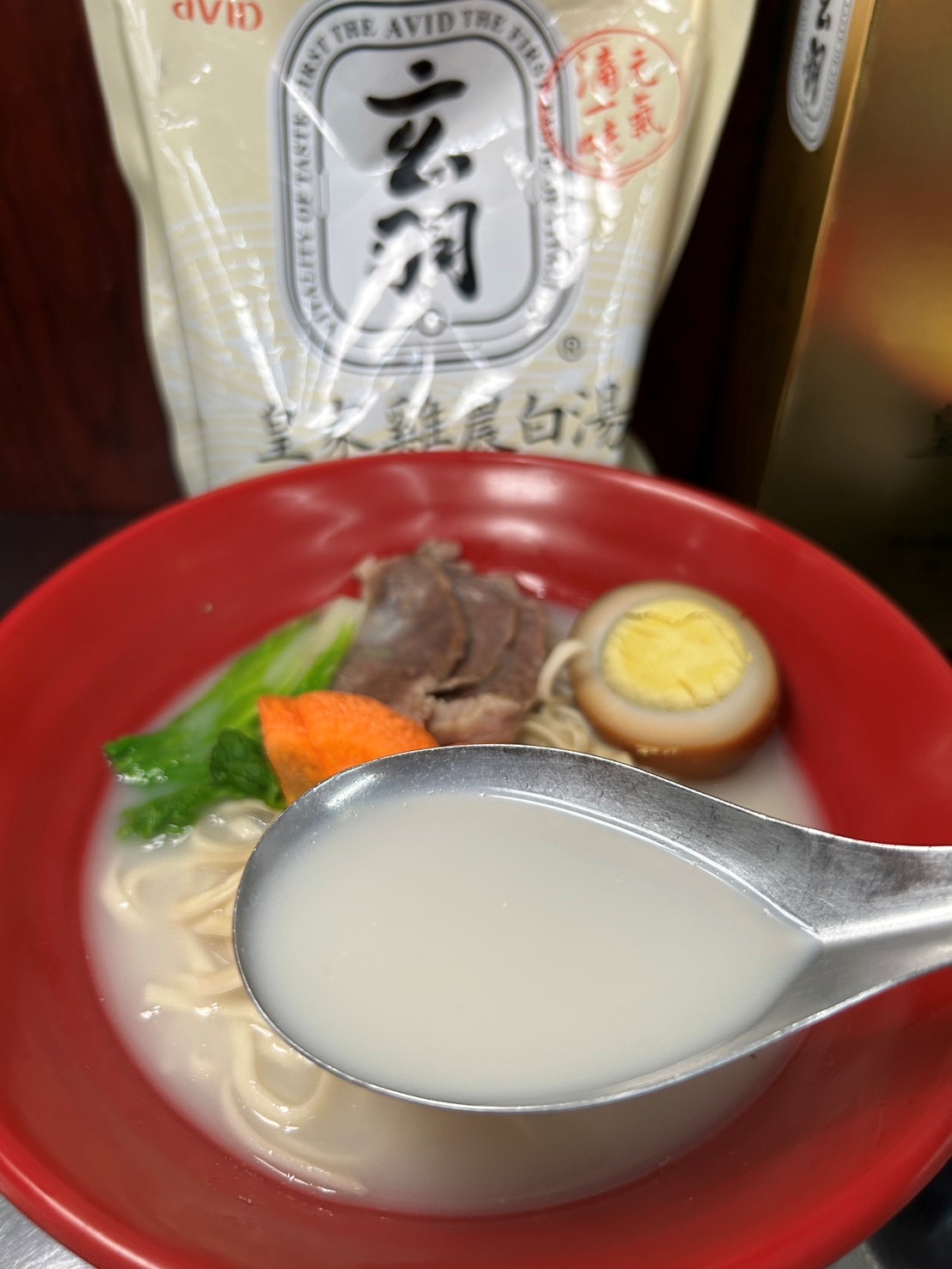 玄羽-皇家雞油蔥醬/皇家雞農白湯/皇家土雞肉鬆,各大獎項肯定 美味與品質兼俱 - 第5張圖 玄羽-皇家雞油蔥醬/皇家雞農白湯/皇家土雞肉鬆,各大獎項肯定 美味與品質兼俱